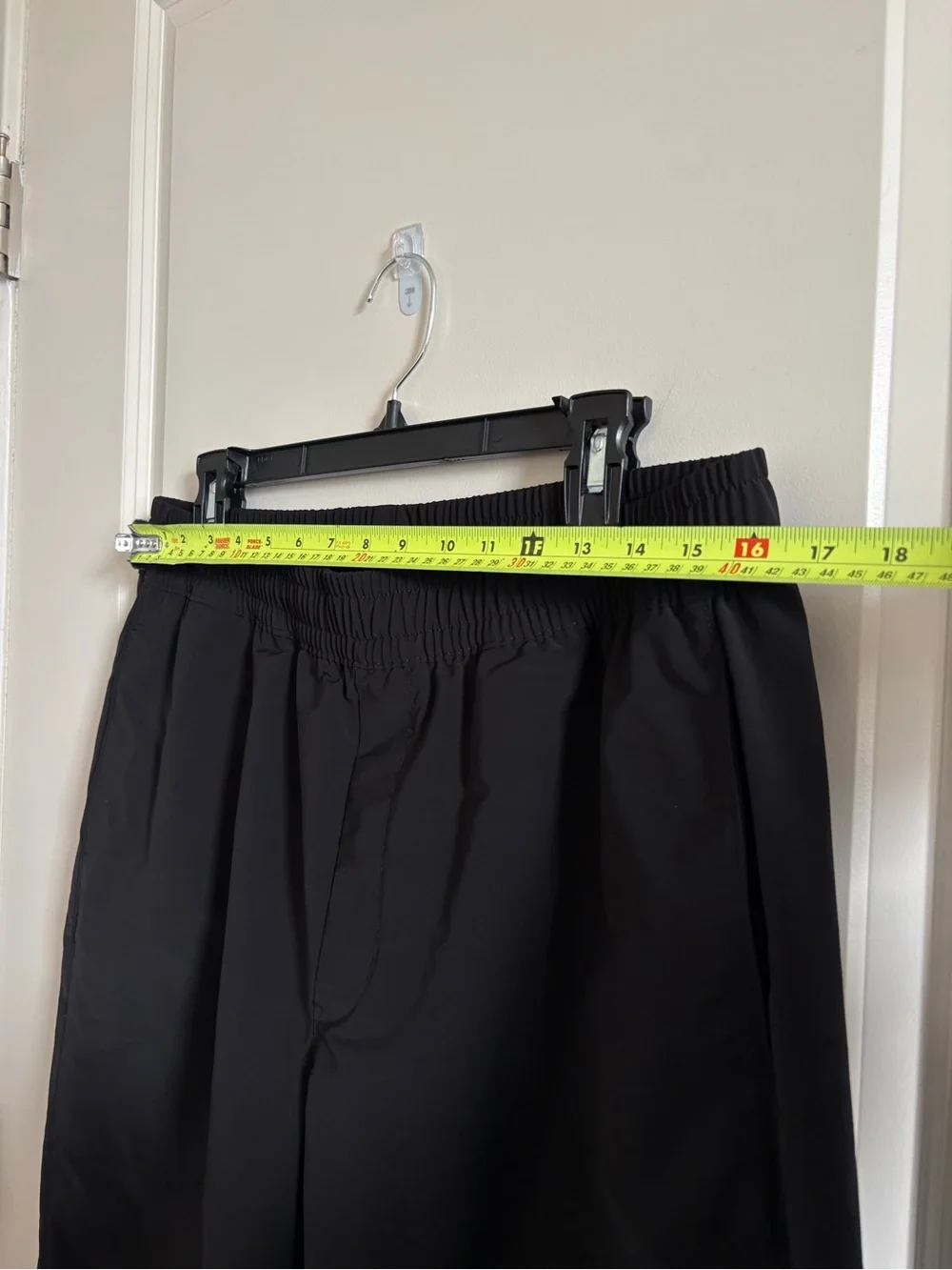 The North Face WindWall Men’s Black Jogger Pants Size M